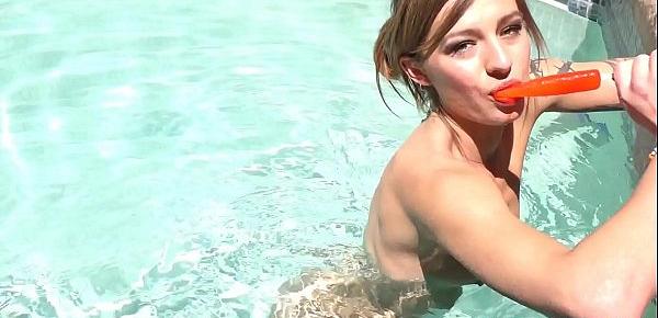  Avery Moon In Swimming Pool Cooling Down Giving Blowjob To Huge Popsicle